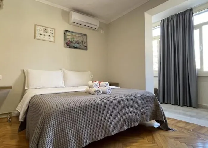Central Apartment M. Shyri Str.1